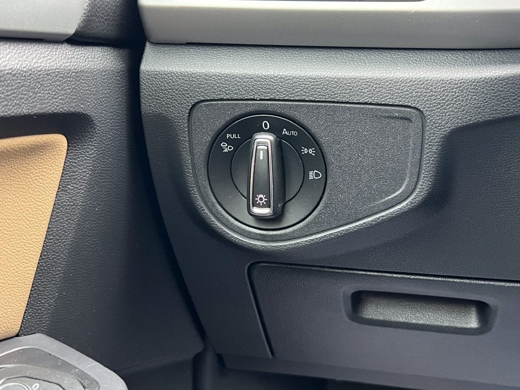 2021 Volkswagen Atlas Cross Sport 3.6L V6 SEL R-Line