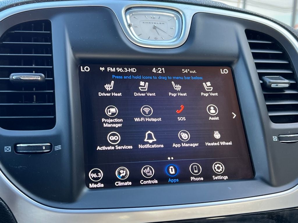 2022 Chrysler 300 Touring