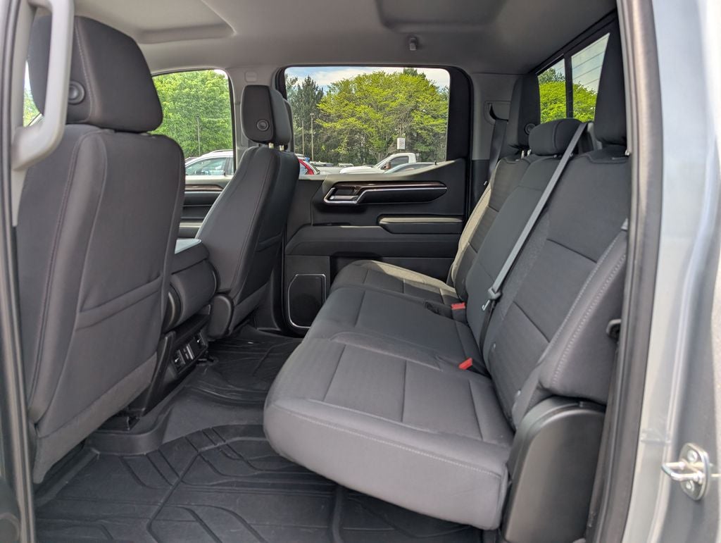 2024 Chevrolet Silverado 1500 LT LT1