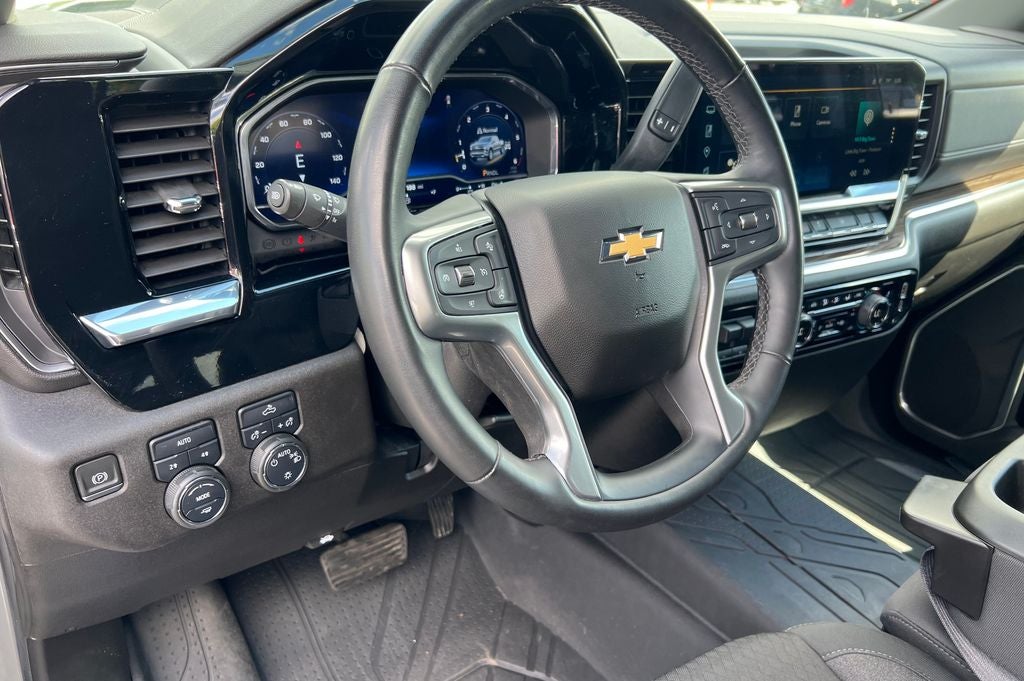2024 Chevrolet Silverado 1500 LT LT1
