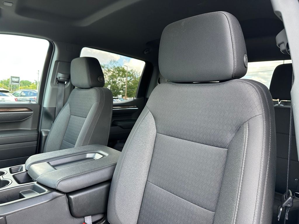 2025 Chevrolet Silverado 1500 LT LT1