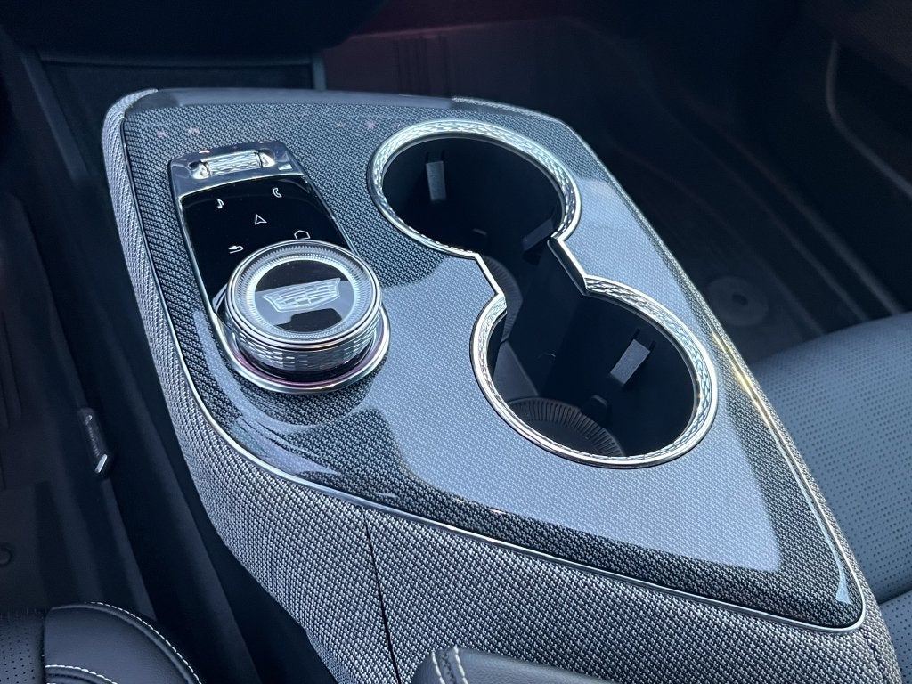 2025 Cadillac OPTIQ Sport 2