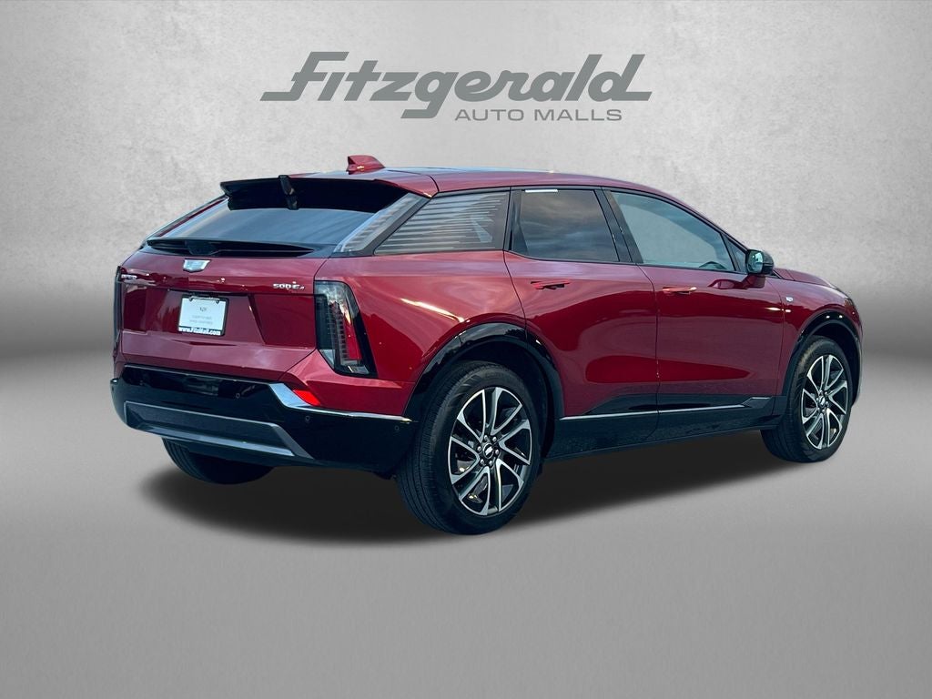 2025 Cadillac OPTIQ Sport 2