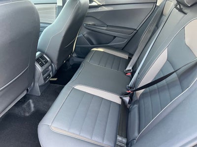 2024 Volkswagen Taos 1.5T SEL