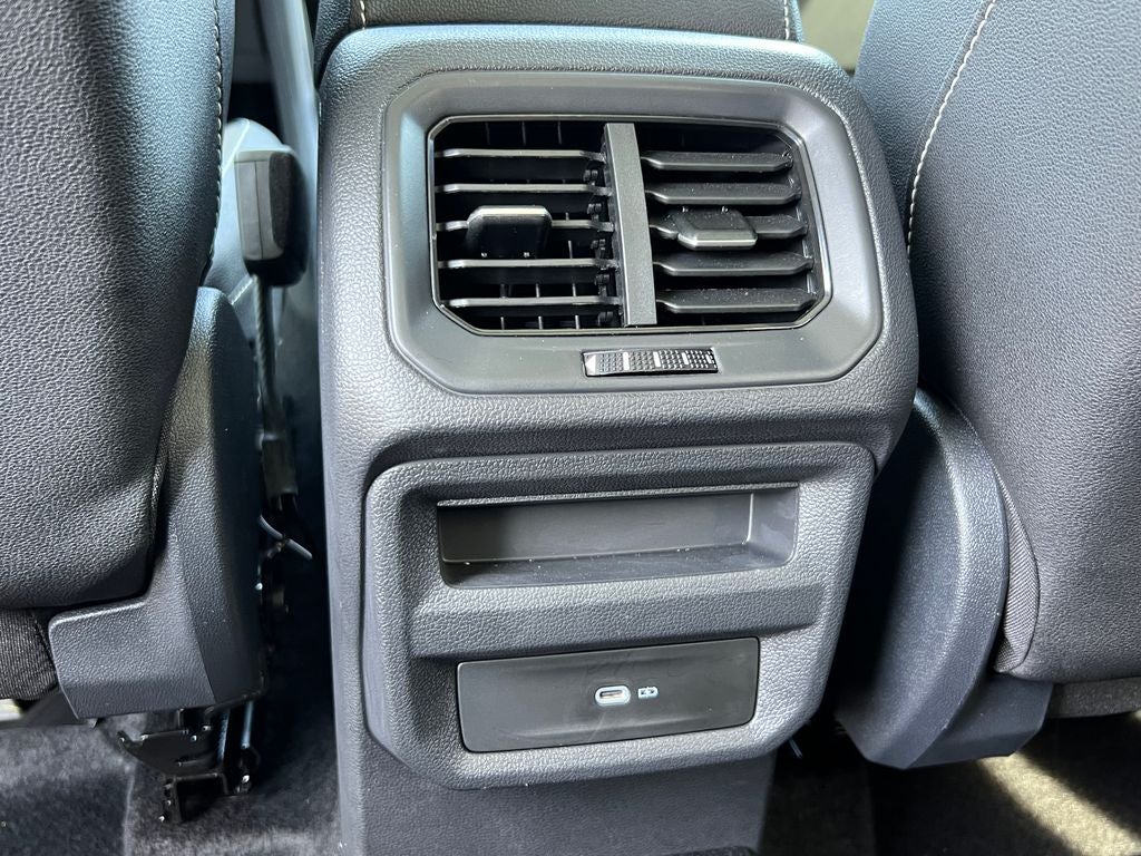 2024 Volkswagen Taos 1.5T SEL