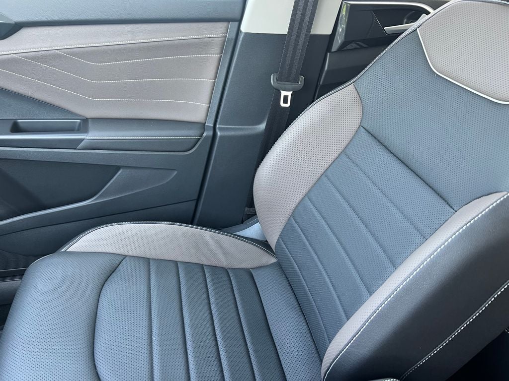 2024 Volkswagen Taos 1.5T SEL