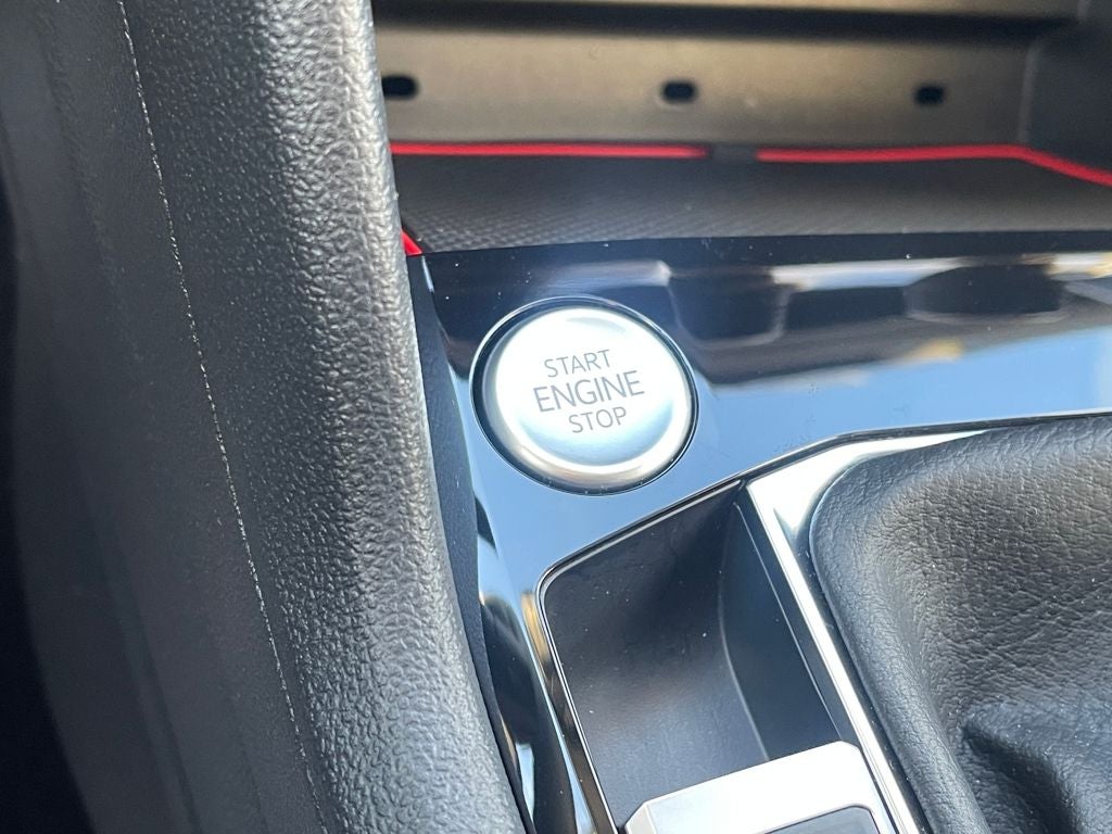 2024 Volkswagen Taos 1.5T SEL