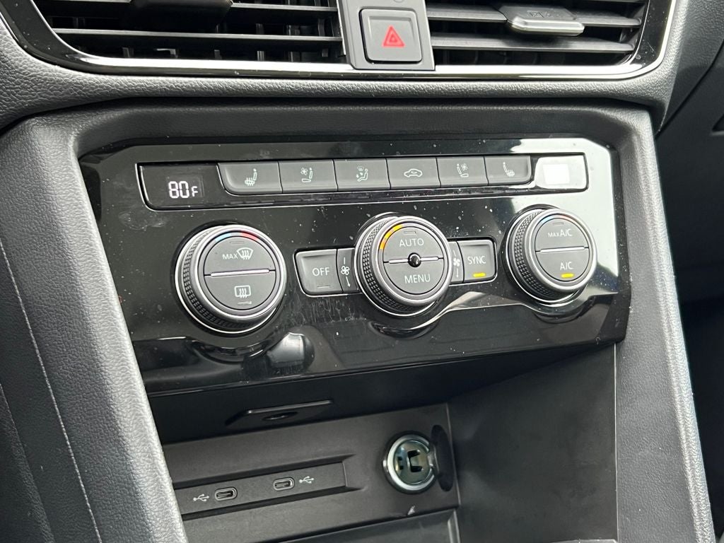 2024 Volkswagen Taos 1.5T SEL