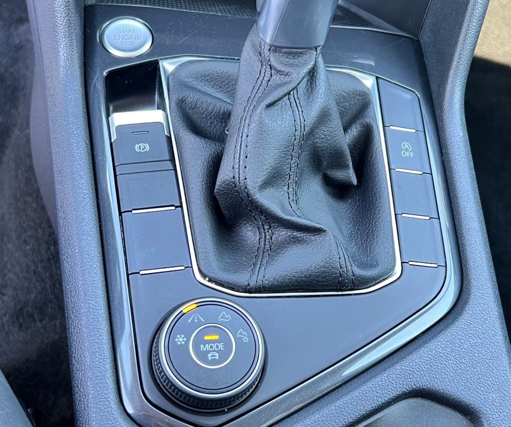 2024 Volkswagen Tiguan 2.0T Wolfsburg Edition