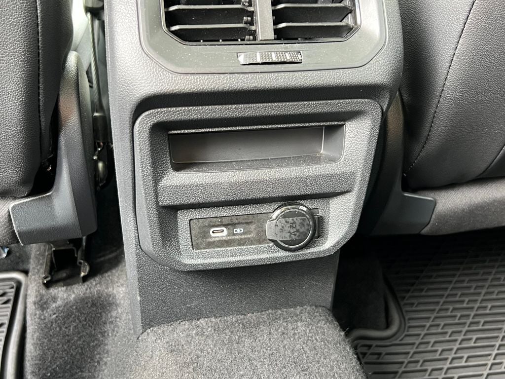 2024 Volkswagen Tiguan 2.0T Wolfsburg Edition