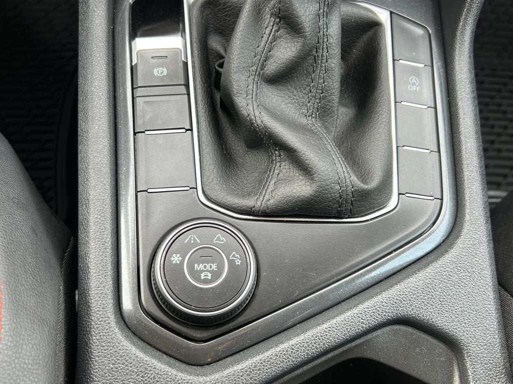 2024 Volkswagen Tiguan 2.0T Wolfsburg Edition