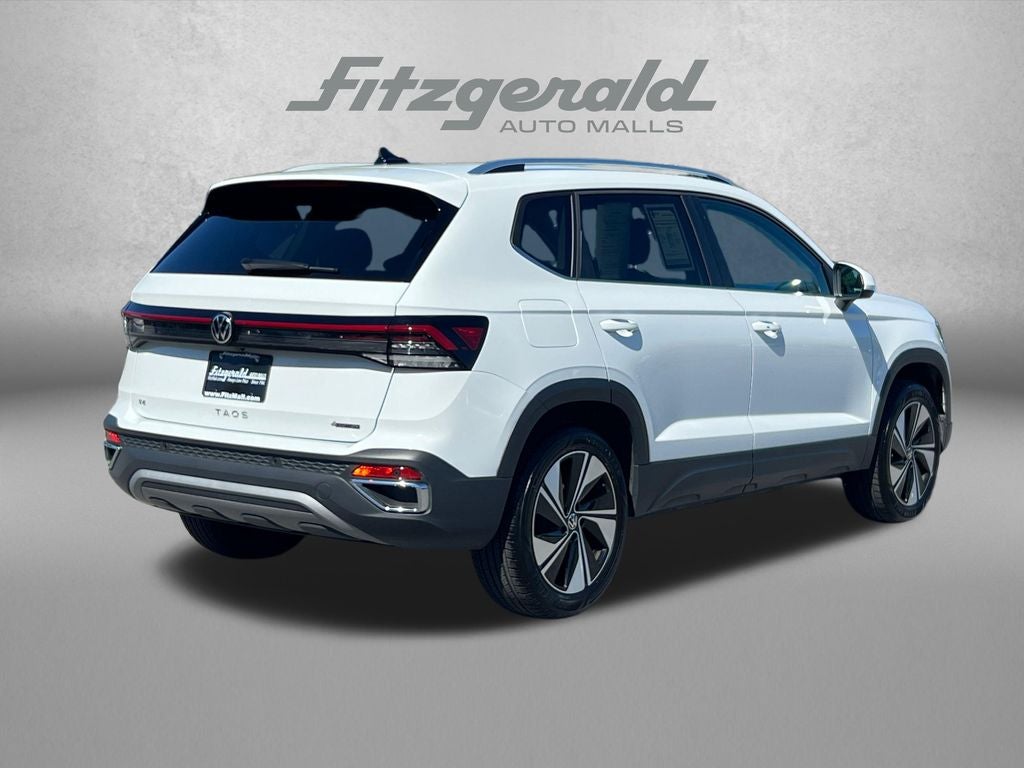 2025 Volkswagen Taos 1.5T SE