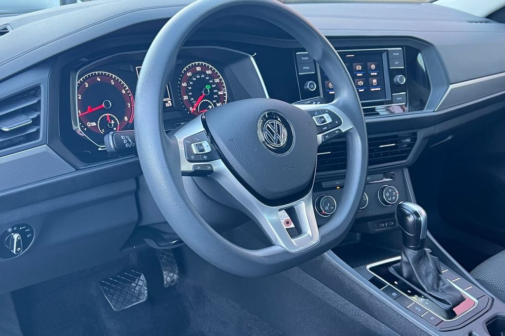 2021 Volkswagen Jetta R-Line