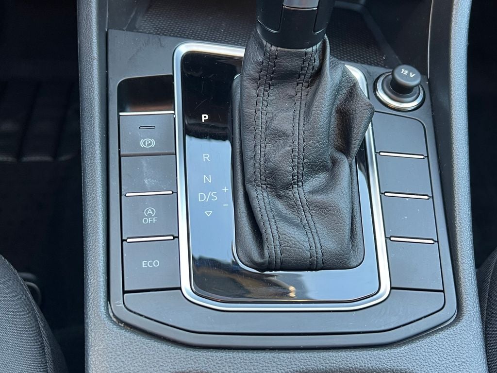 2021 Volkswagen Jetta R-Line