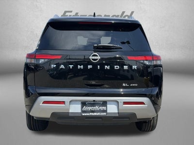2025 Nissan Pathfinder SL