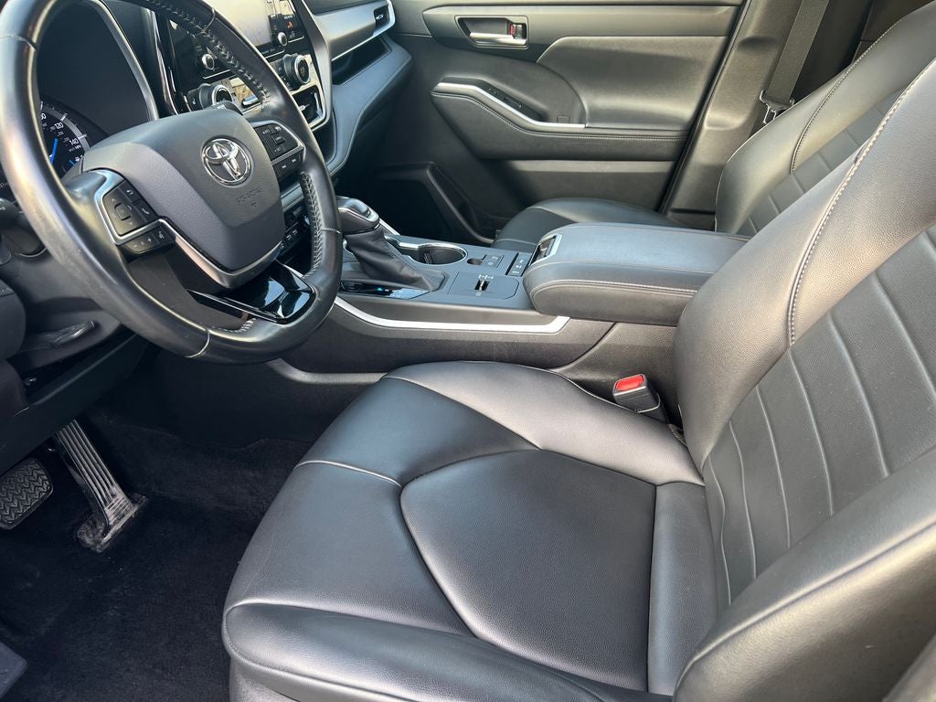 2020 Toyota Highlander Hybrid XLE