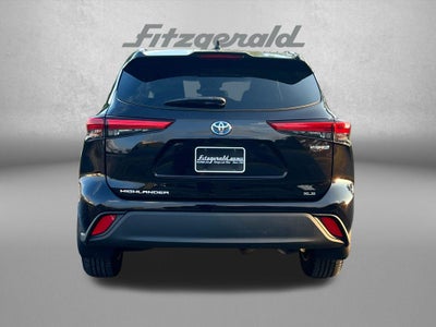 2020 Toyota Highlander Hybrid XLE