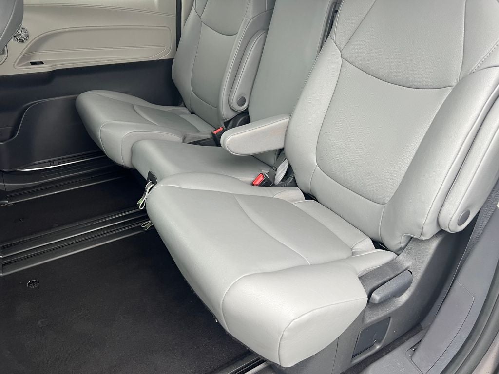 2024 Toyota Sienna XLE 7 Passenger