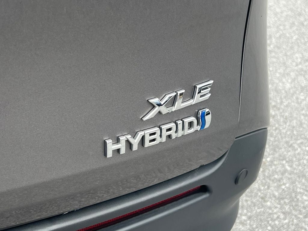 2024 Toyota Sienna XLE 7 Passenger
