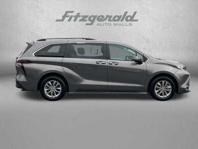 2024 Toyota Sienna XLE 7 Passenger