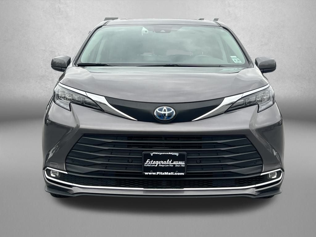 2024 Toyota Sienna XLE 7 Passenger
