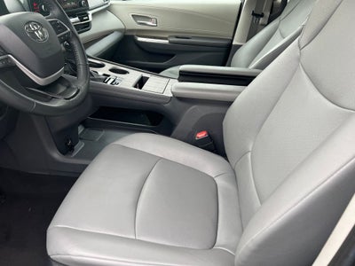 2024 Toyota Sienna XLE 7 Passenger