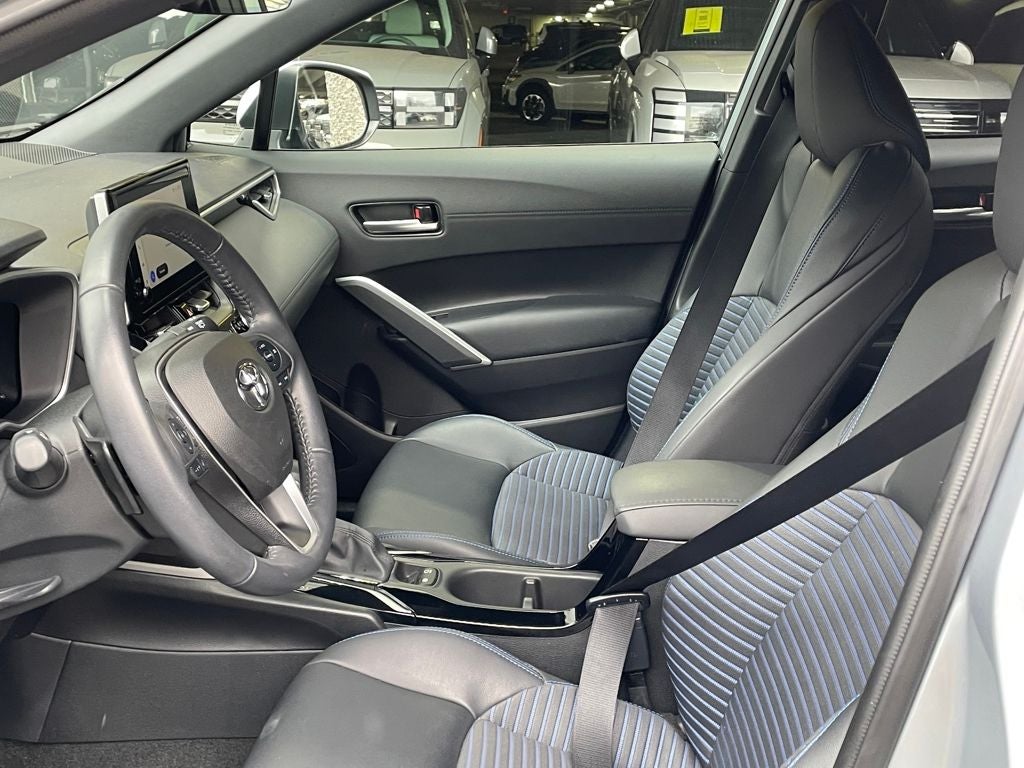 2023 Toyota Corolla Cross Hybrid XSE