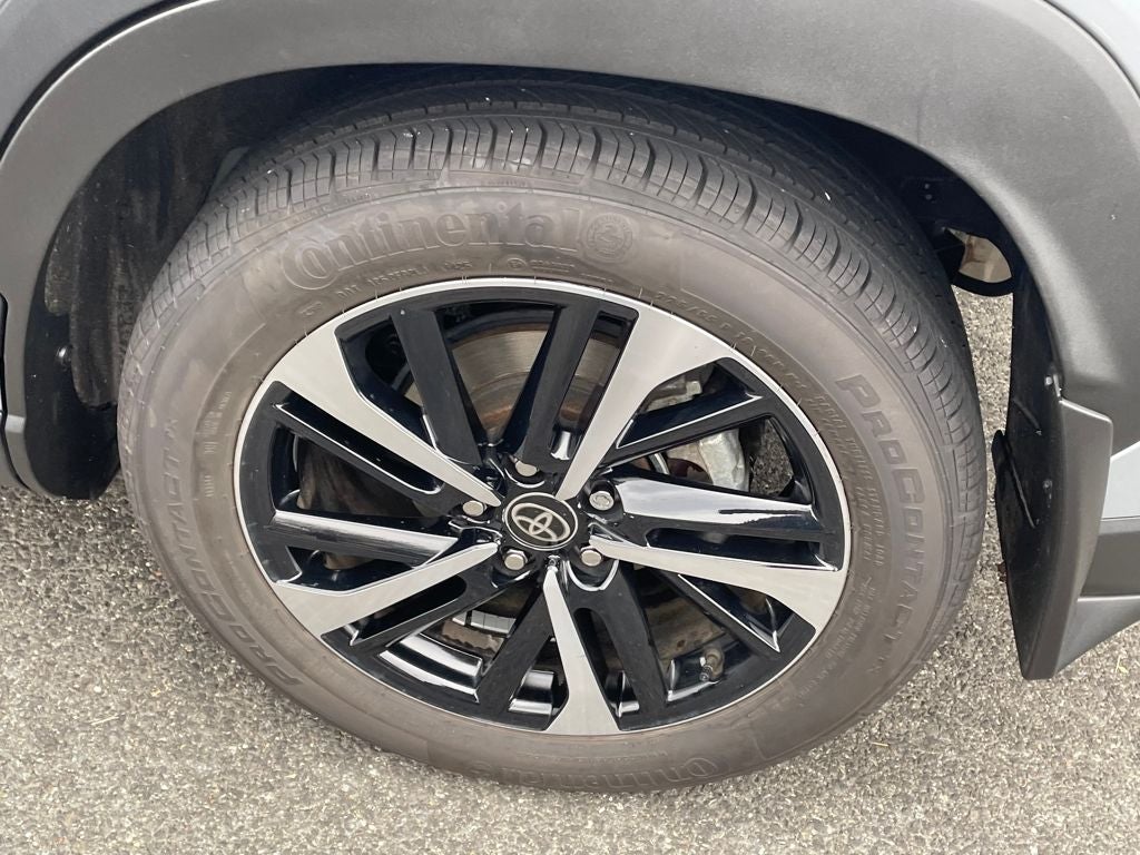 2023 Toyota Corolla Cross Hybrid XSE