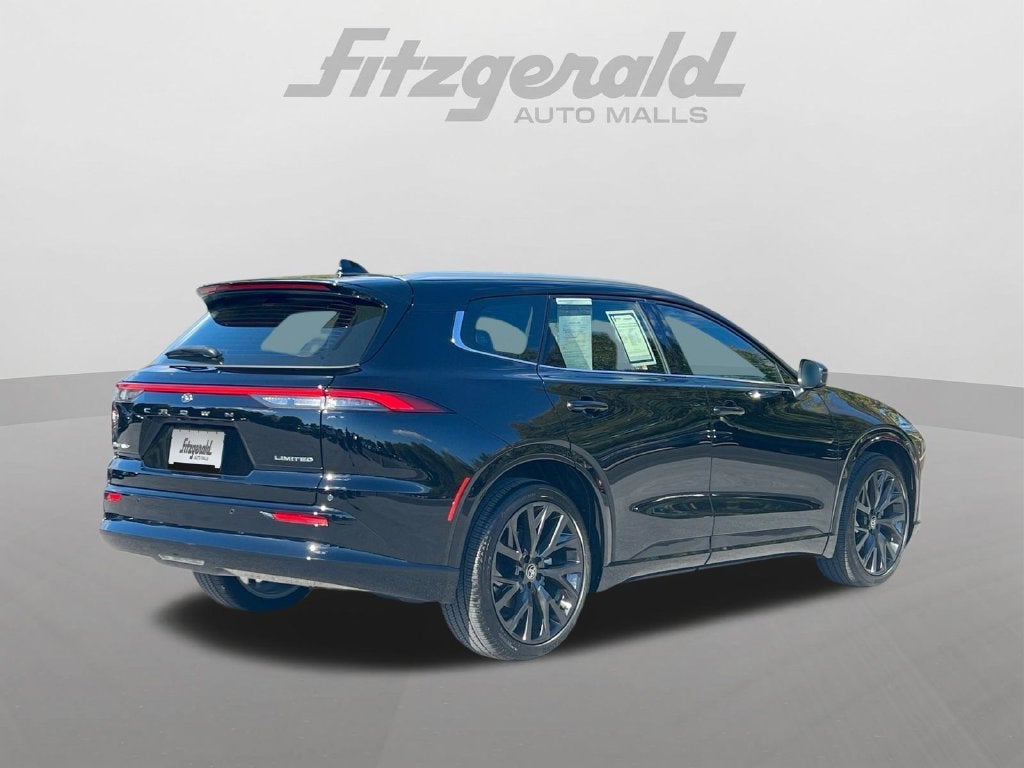 2025 Toyota Crown Signia Limited