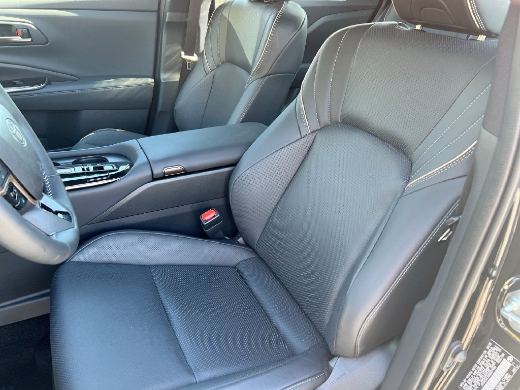 2025 Toyota Crown Signia Limited