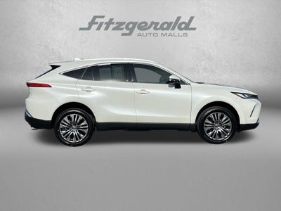 2022 Toyota Venza XLE