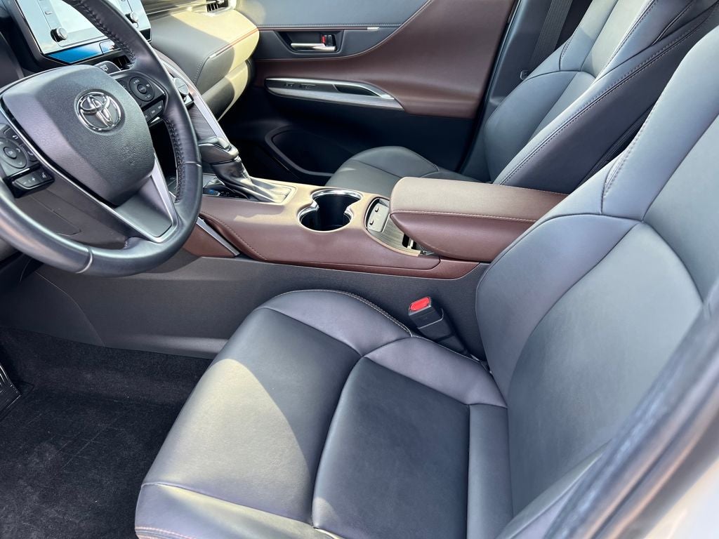 2022 Toyota Venza XLE