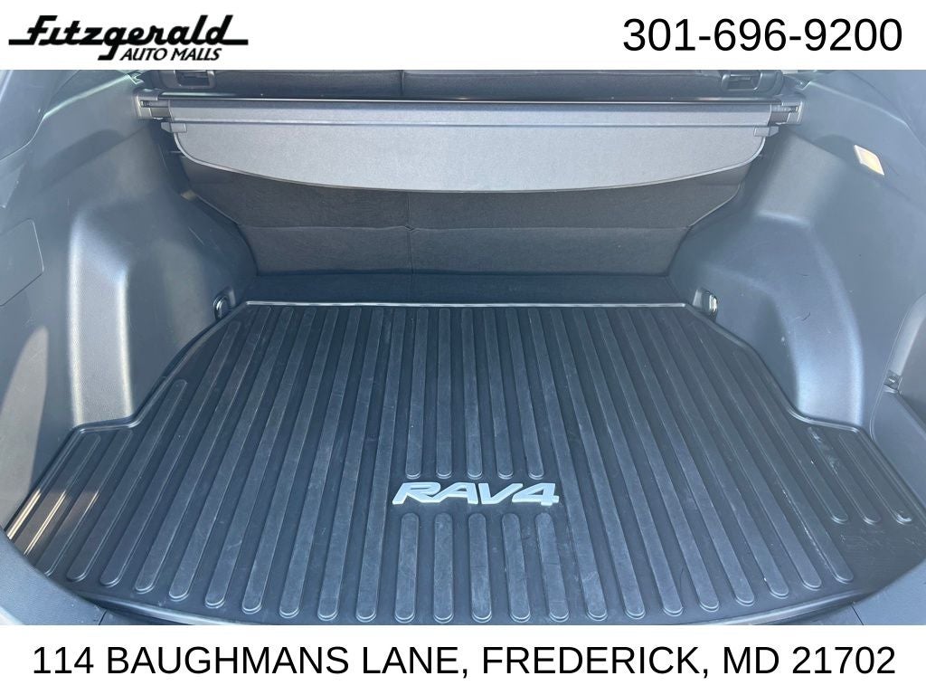 2024 Toyota RAV4 Hybrid SE