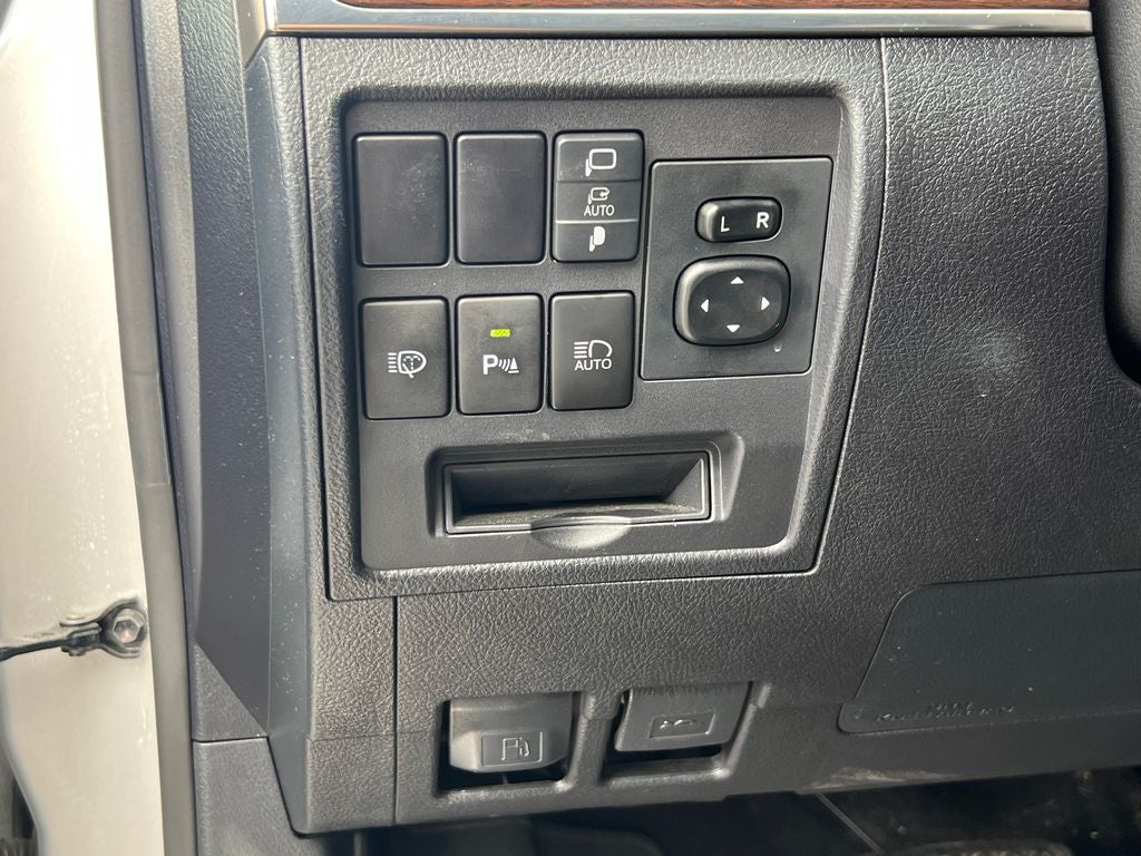 2021 Toyota Land Cruiser Heritage Edition