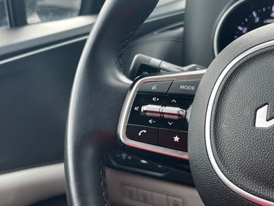 2024 Kia Carnival LX