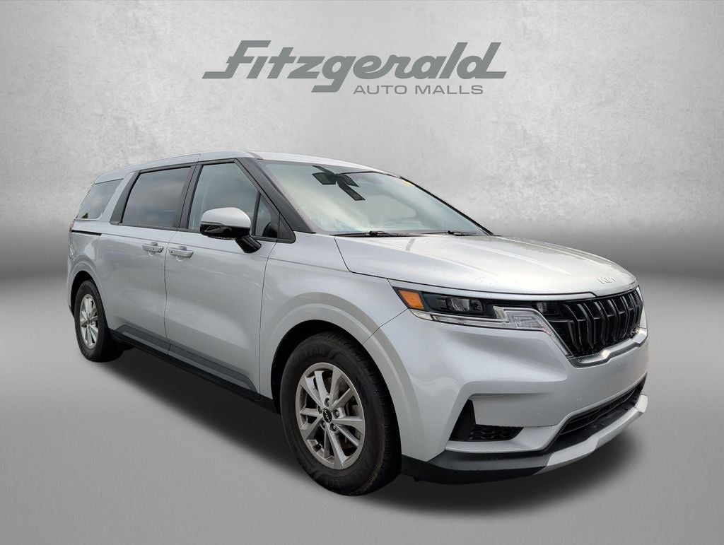 2023 Kia Carnival LX Seat Package