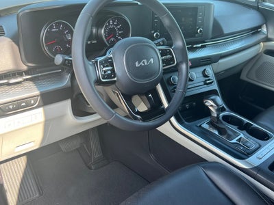 2024 Kia Carnival LX