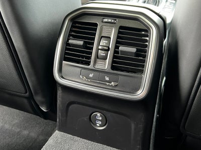 2020 Porsche Macan Base