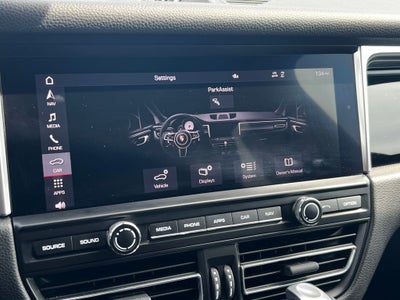 2020 Porsche Macan Base