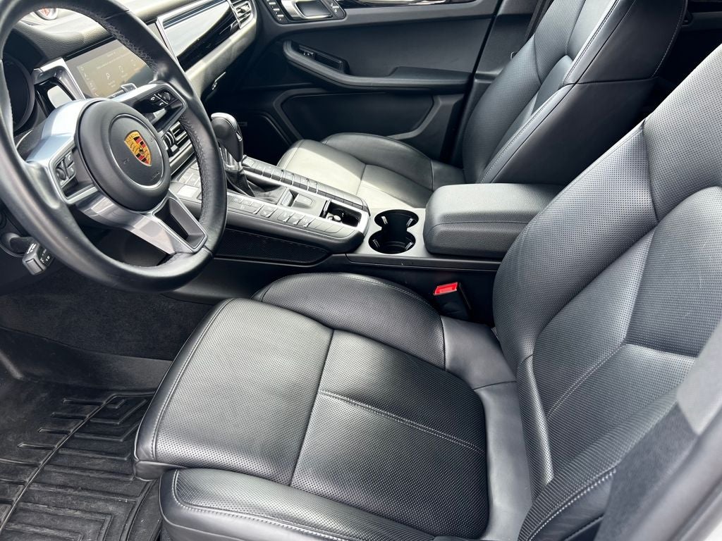 2020 Porsche Macan Base