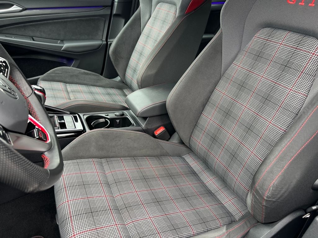 2024 Volkswagen Golf GTI SE