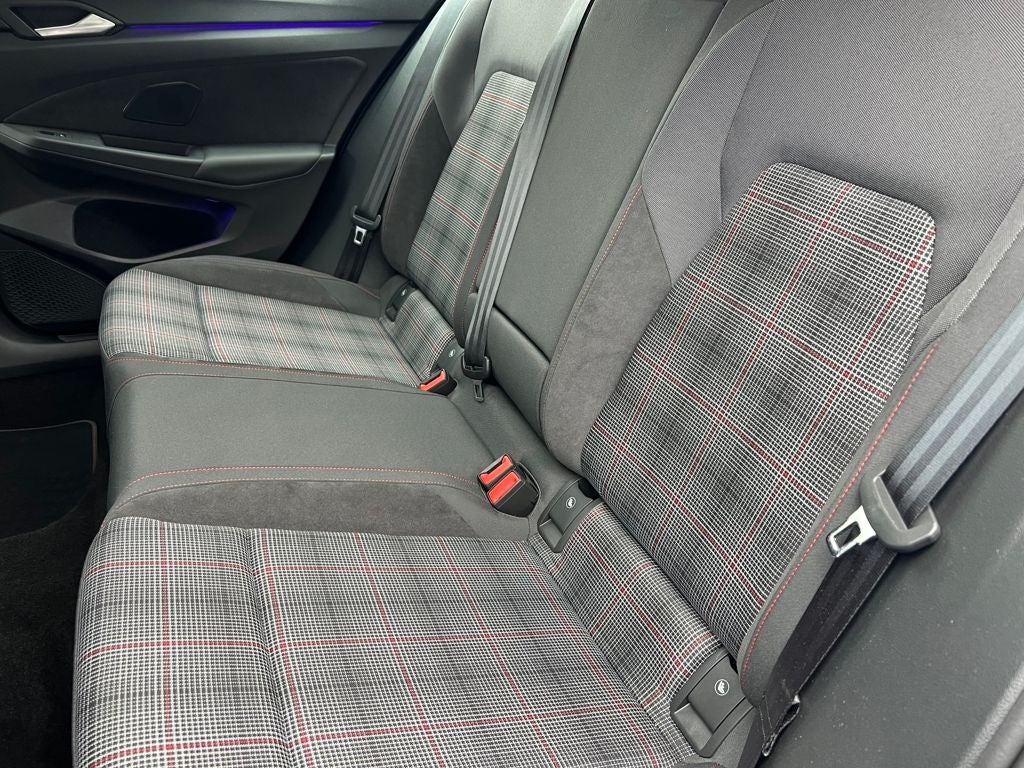 2024 Volkswagen Golf GTI SE