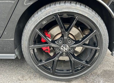 2024 Volkswagen Golf GTI SE