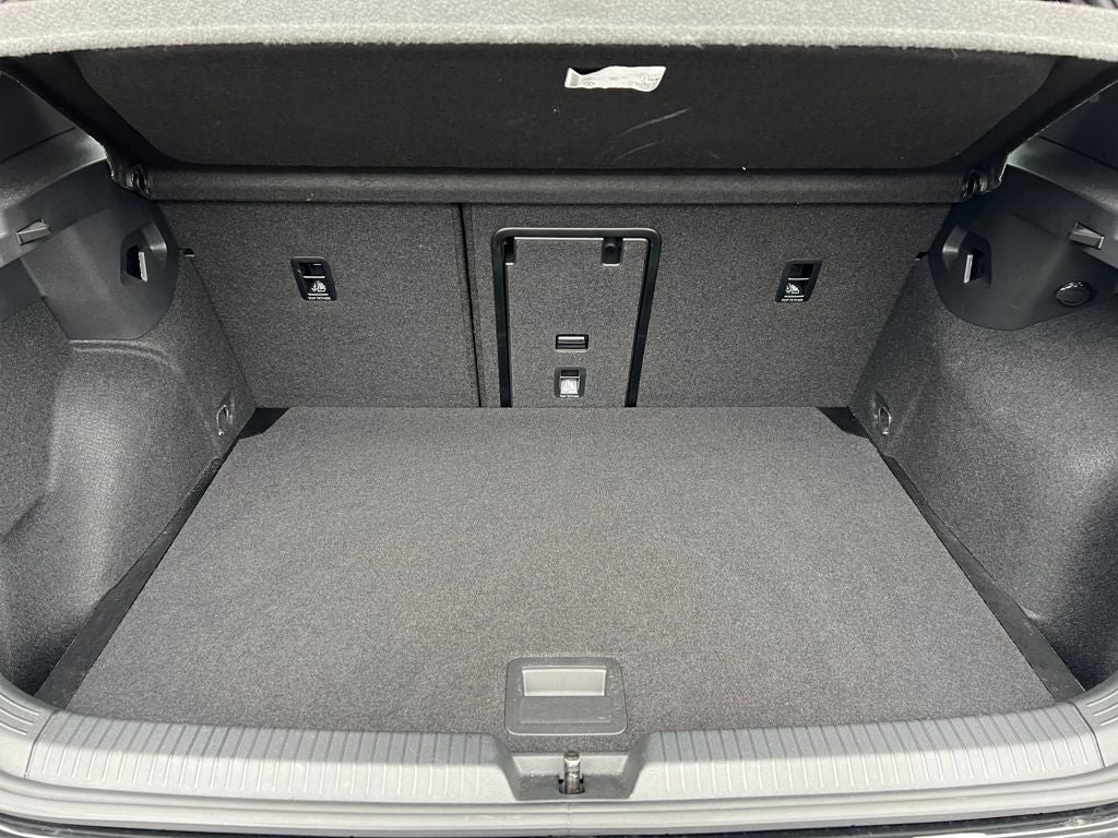 2024 Volkswagen Golf GTI SE