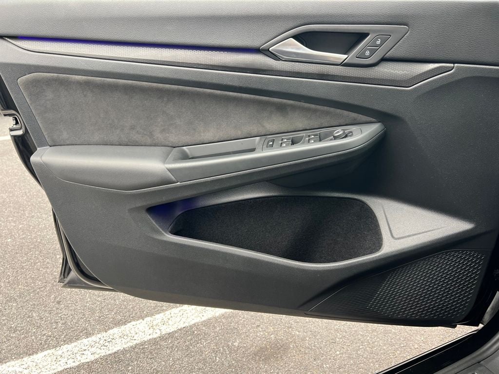 2024 Volkswagen Golf GTI SE