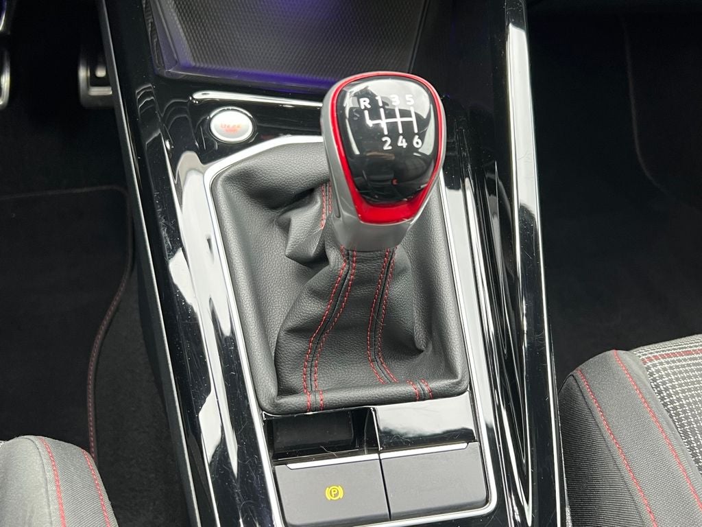 2024 Volkswagen Golf GTI SE