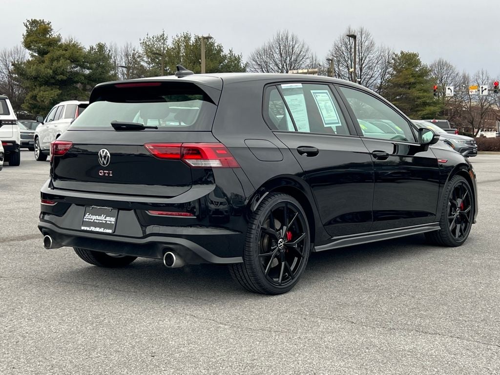 2024 Volkswagen Golf GTI SE