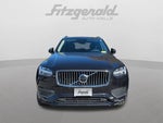 2022 Volvo XC90 T6 Momentum
