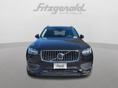 2022 Volvo XC90 T6 Momentum