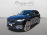 2022 Volvo XC90 T6 Momentum